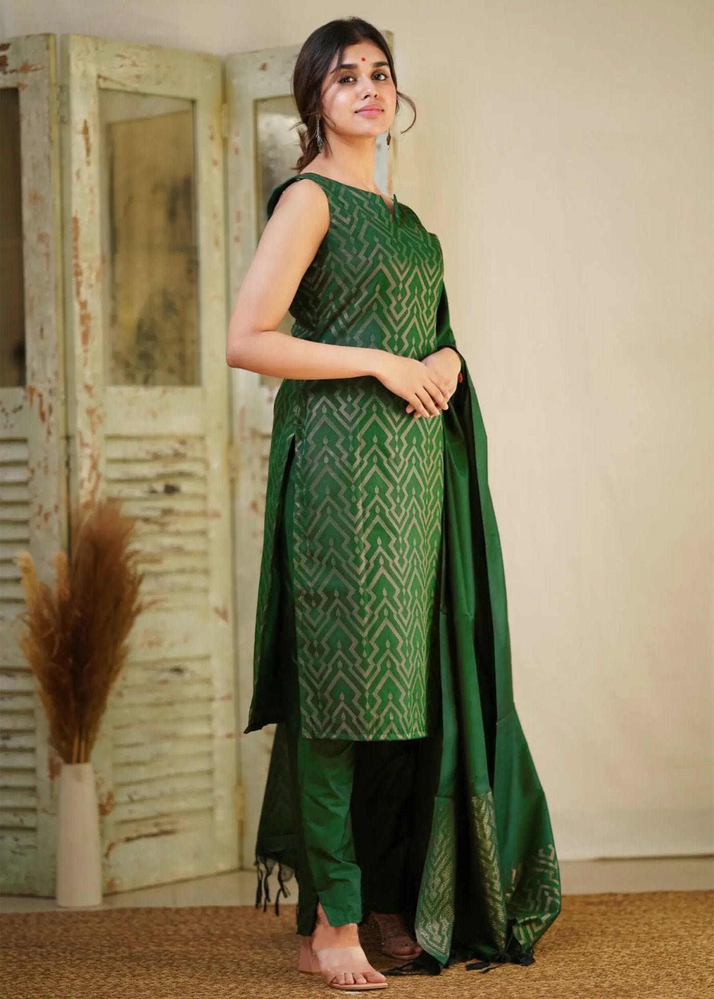 Women Silk Olive Kurta Pant Dupatta Set