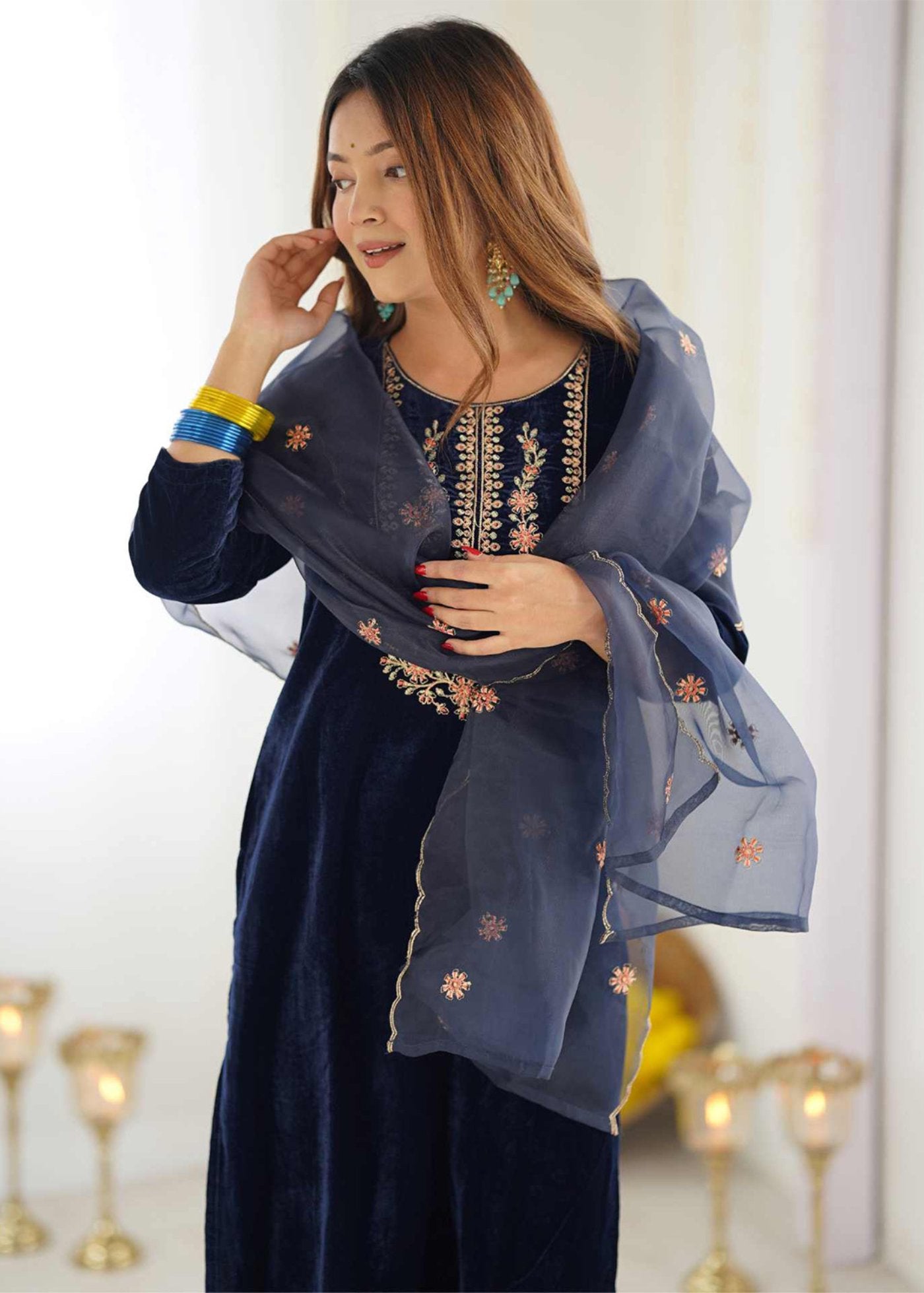 Women Velvet Kurta Pant Dupatta Set