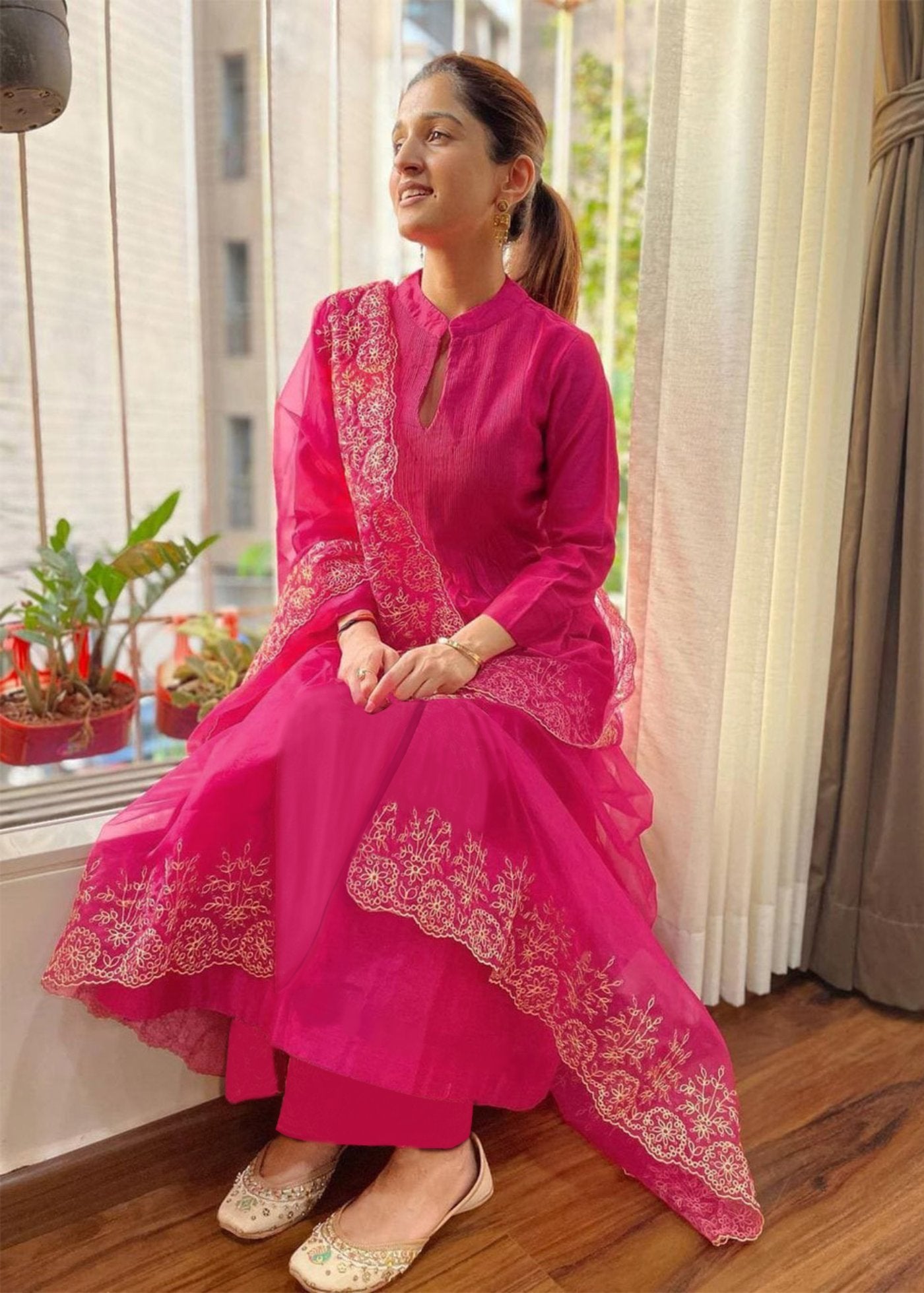 Women Silk Kurta Pant Dupatta Set