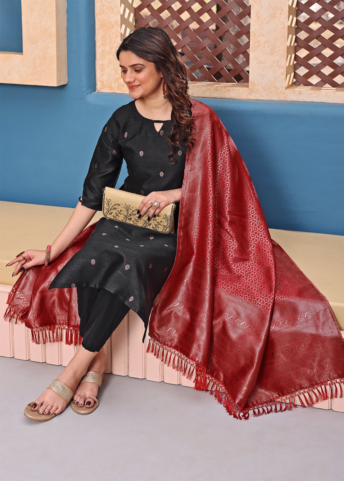 Women Jacquard Kurta Pant Dupatta Set