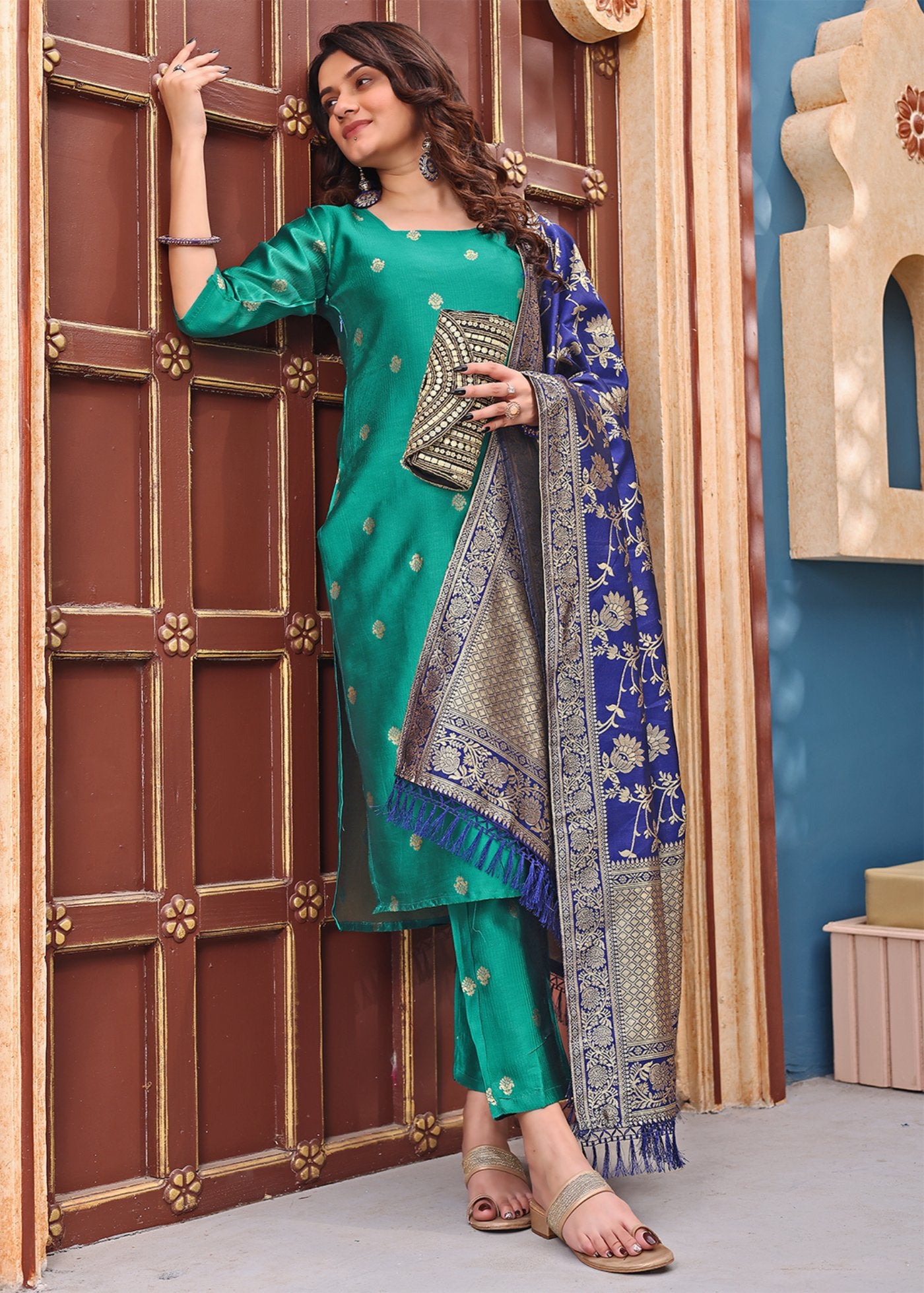 Women Jacquard Kurta Pant Dupatta Set