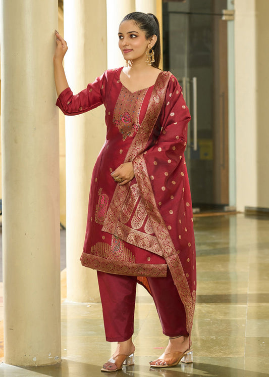 Women Jacquard Kurta Pant Dupatta Set