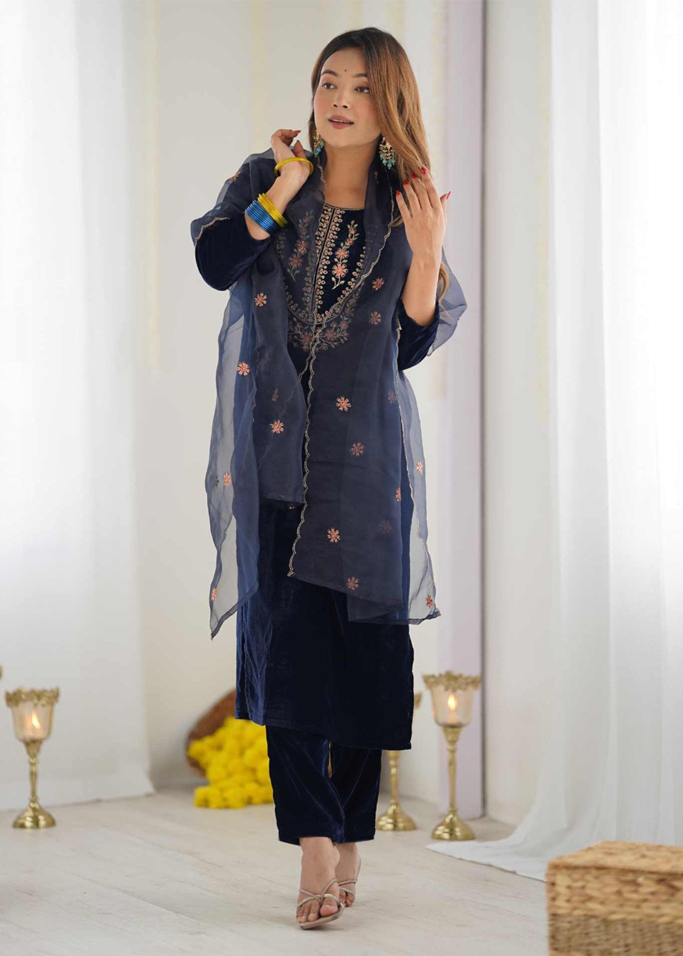 Women Velvet Kurta Pant Dupatta Set