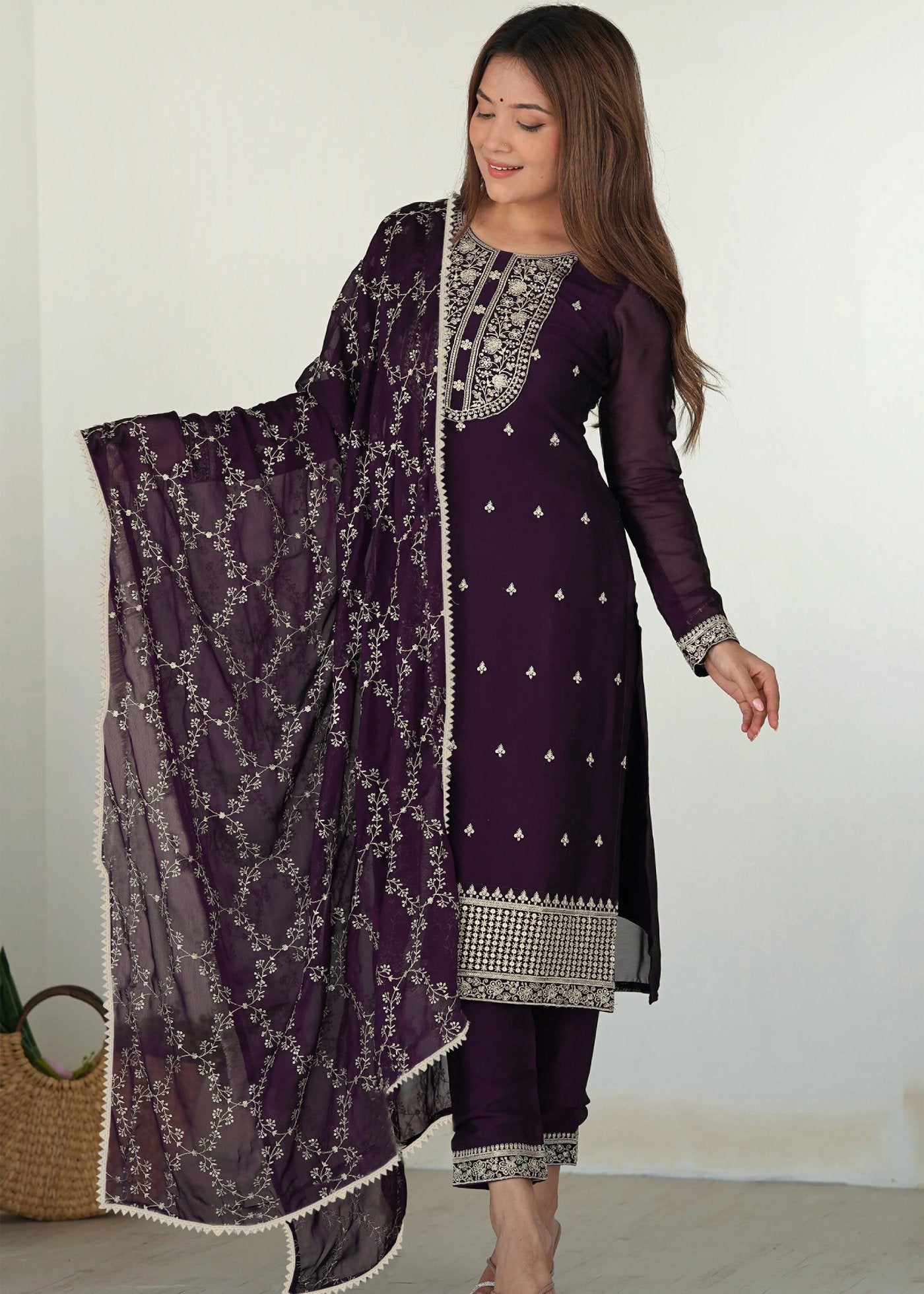 Women Georgette Kurta Pant Dupatta Set