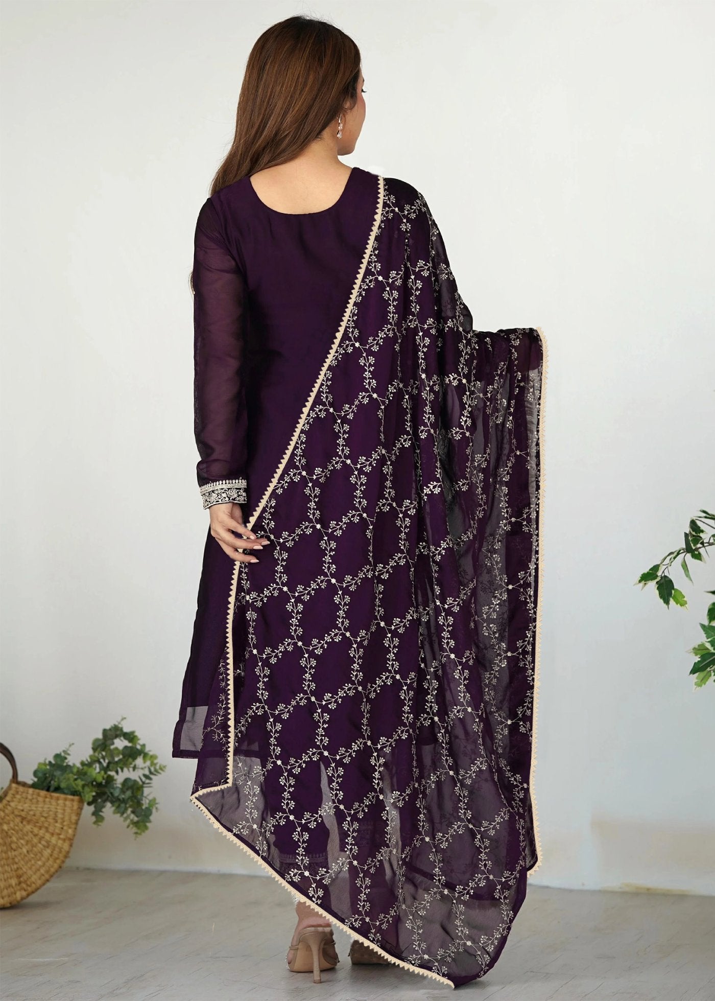Women Georgette Kurta Pant Dupatta Set