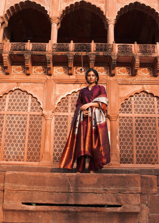 Women Jacquard Ornet Kurta Pant Dupatta Set